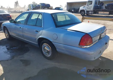 2000 Ford Crown Victoria Police Interceptor из США, поврежденный, VIN 2FAFP71W2YX202469